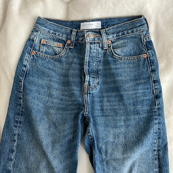 Topshop Editor Relaxed Jeans - Picture 2 of 5